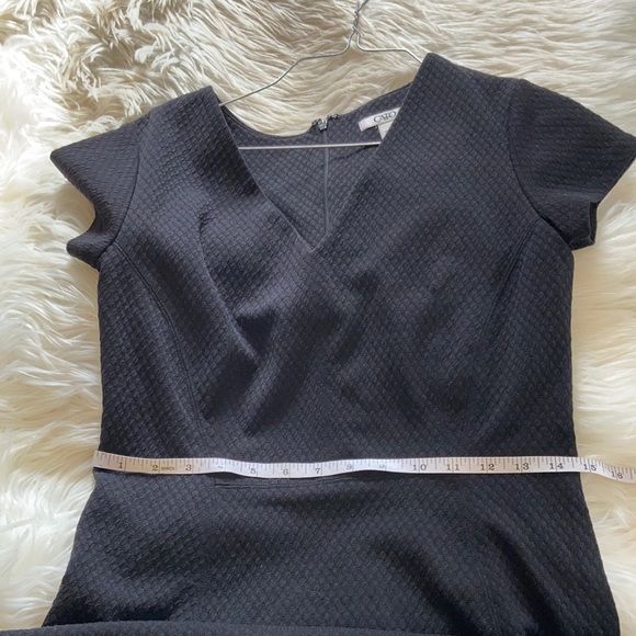 Cato solid black midi v neck A line short sleeve zip up 1950s little black dress - Picture 16 of 17